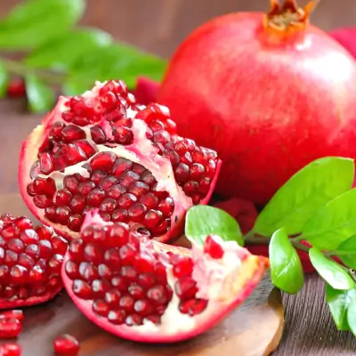 Pomegranate (Anar - Punica Granatum) - Therapeutic Uses and Benefits