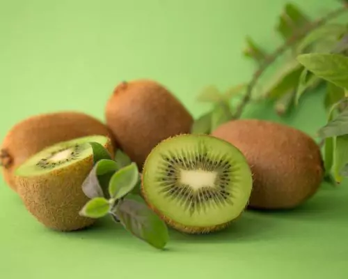 Kiwi - Actinidia Deliciosa