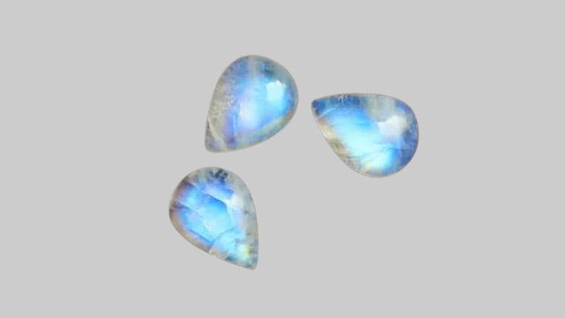 Chandramani Stone (Moonstone - Hecatolite) - The Astrological and Ayurvedic Benefits